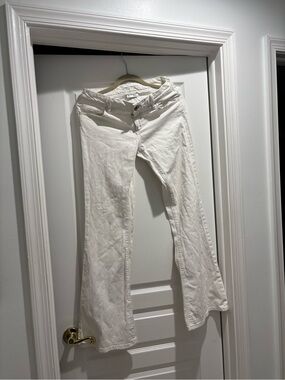 Banana Republic White Flared Jeans size 8